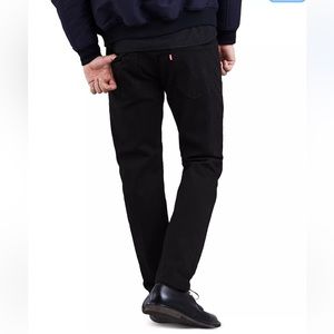 Black Levi’s 502, 32x34